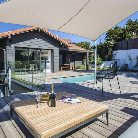 Sleeps 10 Pool Wifi